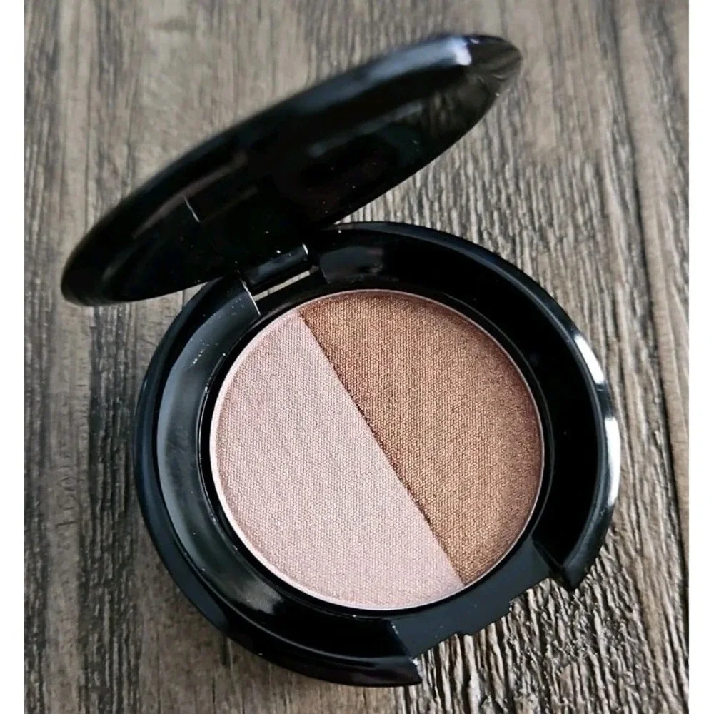 New In Box - Nomad Cosmetics Firenze Principessa Multi-Perfection Bronzer 2.8g